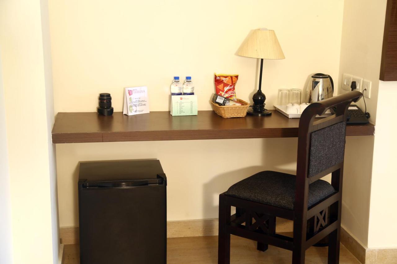 Hotel Yamuna Adur Ngoại thất bức ảnh